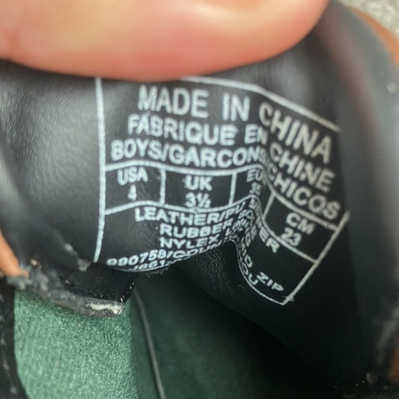 Polo Ralph Lauren boys boots. Has some wear but still a lot of life. - Picture 4 of 6